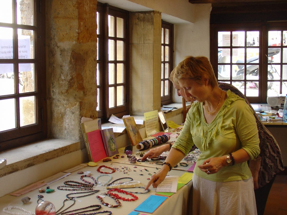 Vente de bijoux à la Maison Thermac