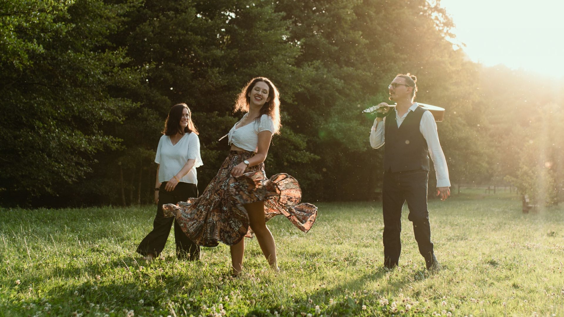 Keller, Trio acoustique