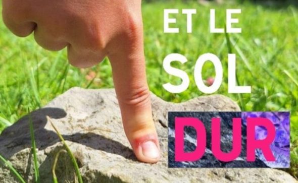 Pourquoi le sol est dur et l’air est mou ?