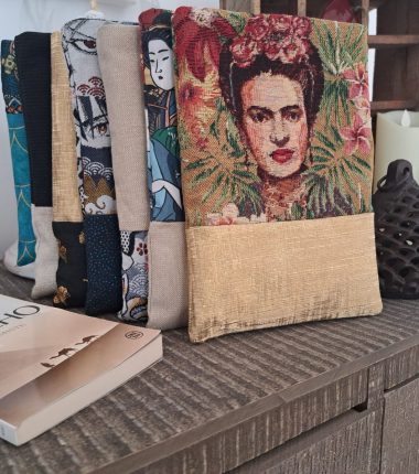 EXPOSITION MOODS CREATIONS