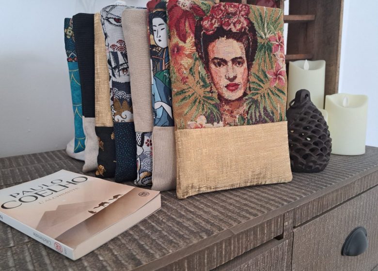 EXPOSITION MOODS CREATIONS