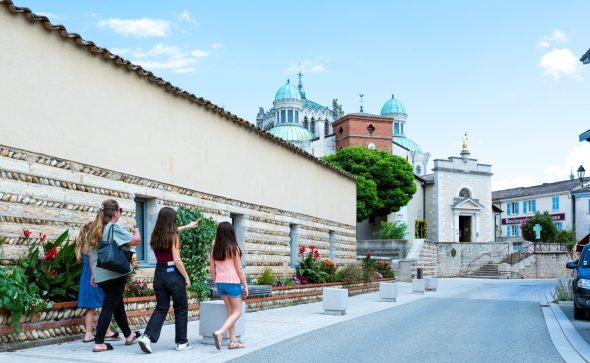 Visite immersive à la découverte d&rsquo;Ars et du musée de cire