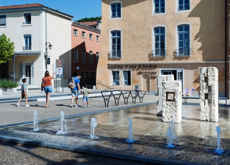 Visite guidée de la ville et la salle d&rsquo;audience du Parlement de Dombes