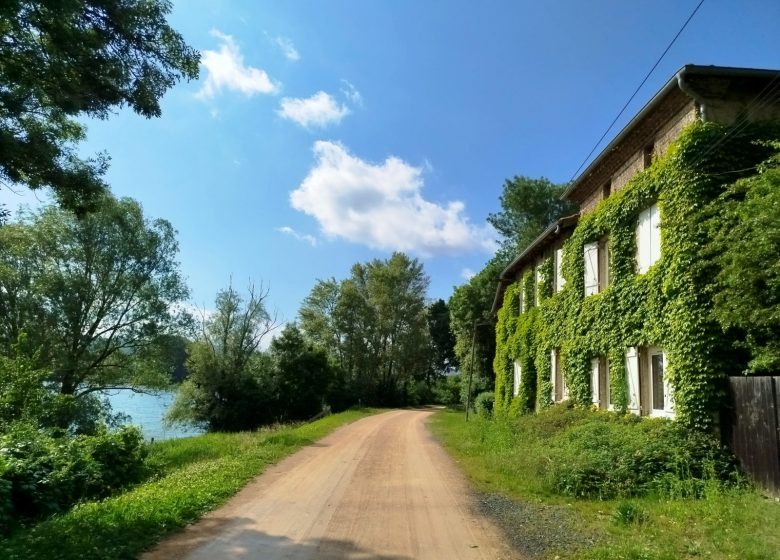 En visite sur le chemin de halage
